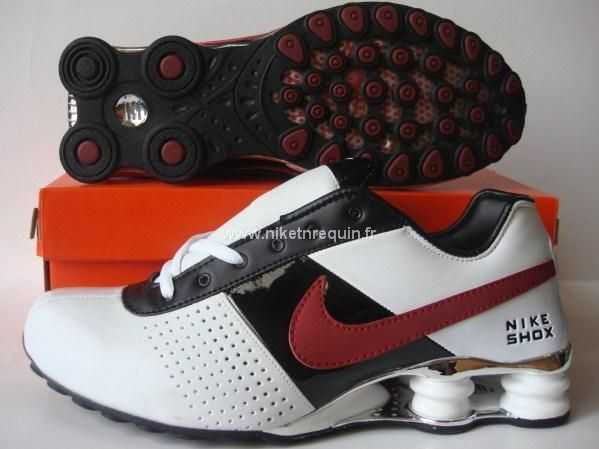 Dernieres Designer Nike Shox Oz Chaussures De Sport Blanc Noir Rouge